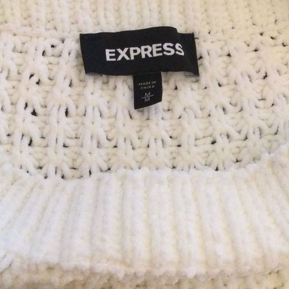 Express Cream Sweater - Picture 4 of 5
